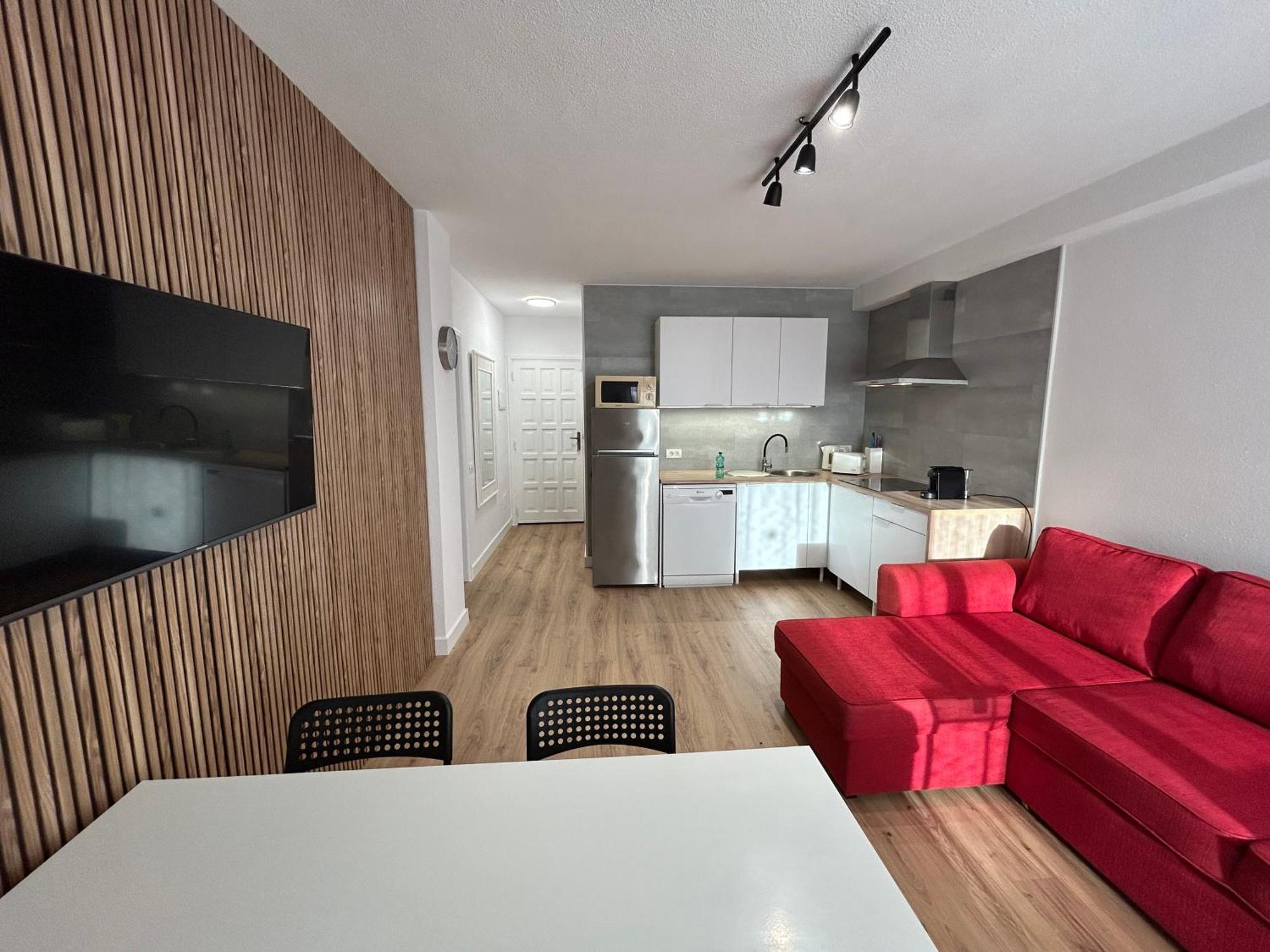 Modern Apartment, Heated Pool & 2 Terraces Los Cristianos  Eksteriør billede